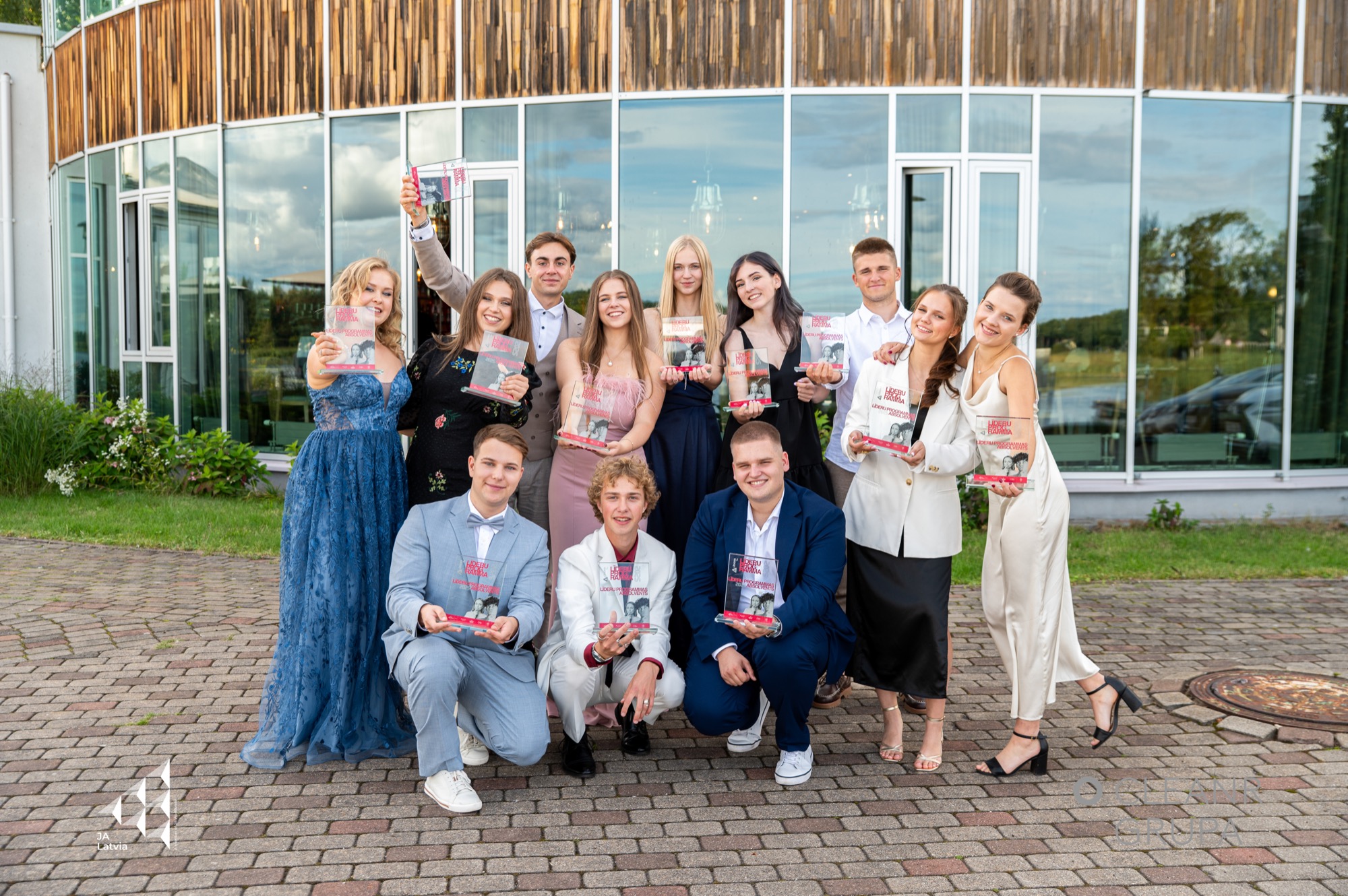 Līderu programmas 2025. gada absolventi. gada dalībnieki